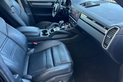 2023 Porsche Cayenne S Platinum Edition