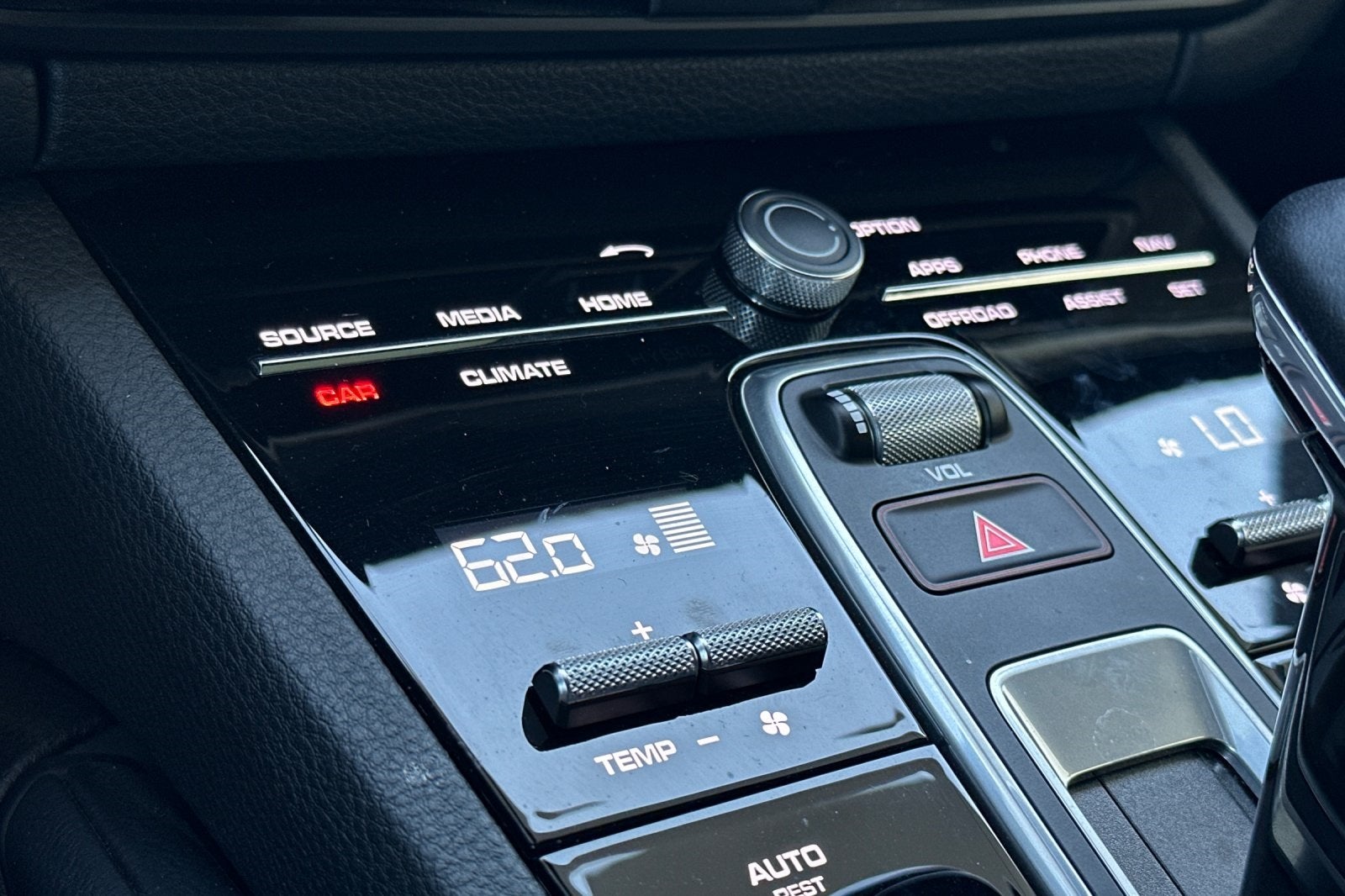 2023 Porsche Cayenne S Platinum Edition