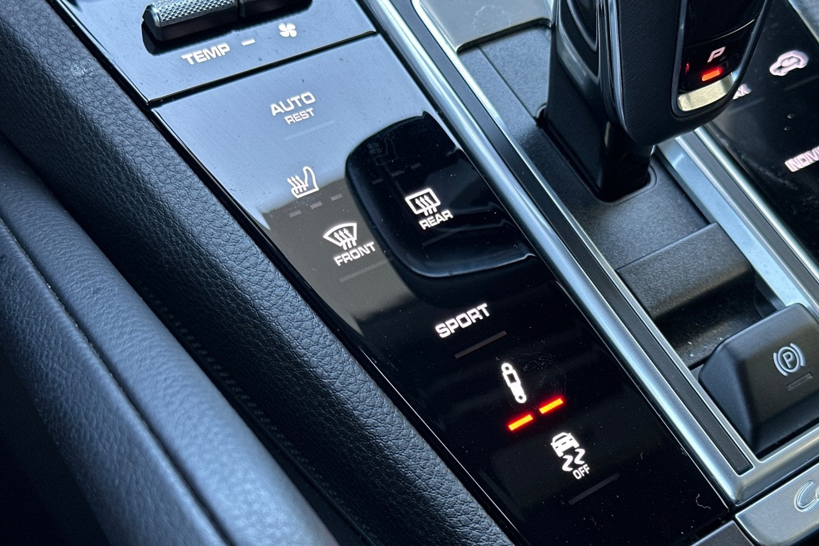 2023 Porsche Cayenne S Platinum Edition