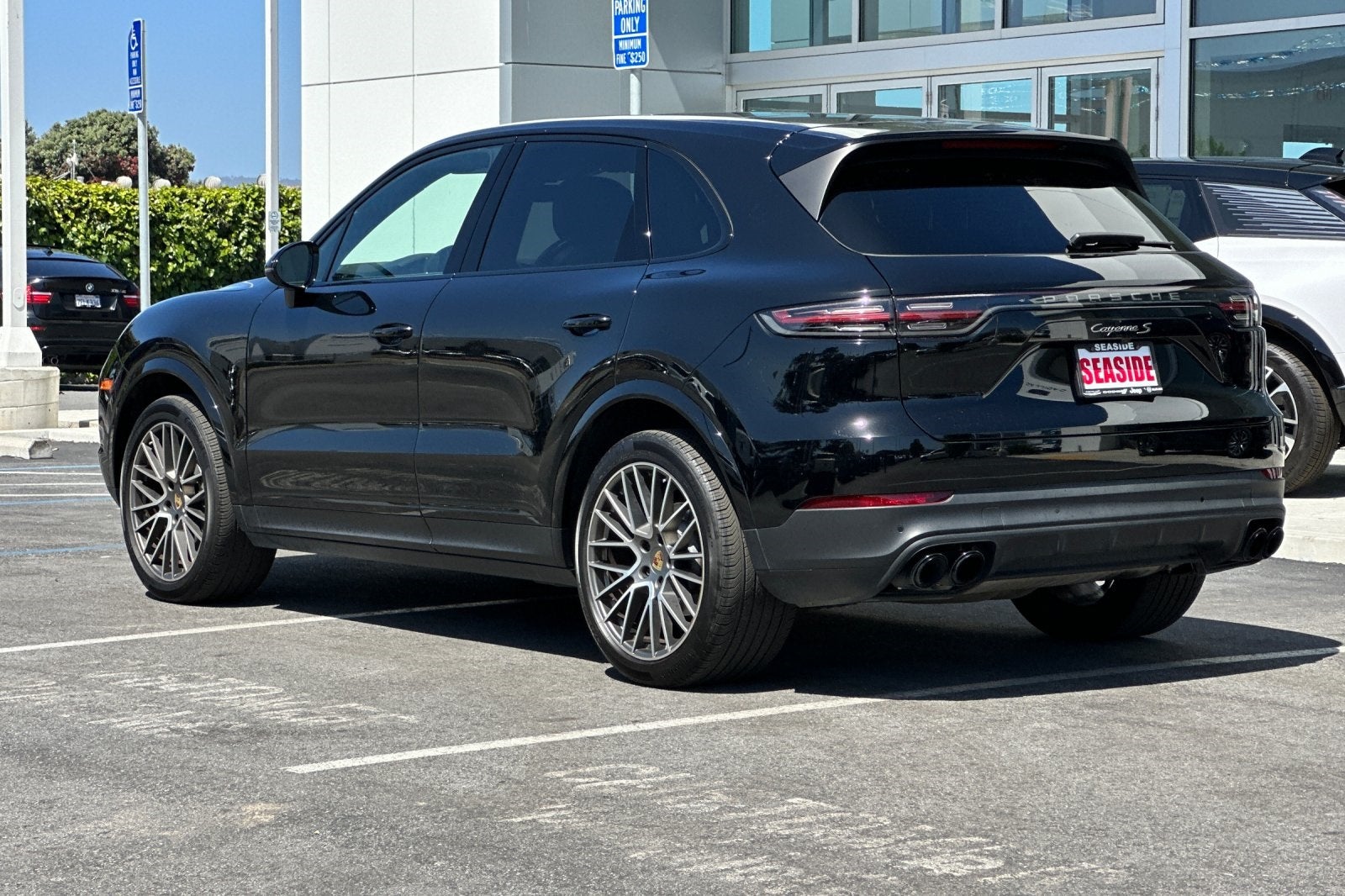 2023 Porsche Cayenne S Platinum Edition