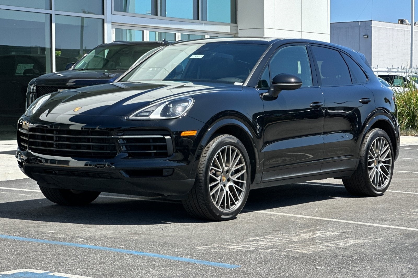 2023 Porsche Cayenne S Platinum Edition